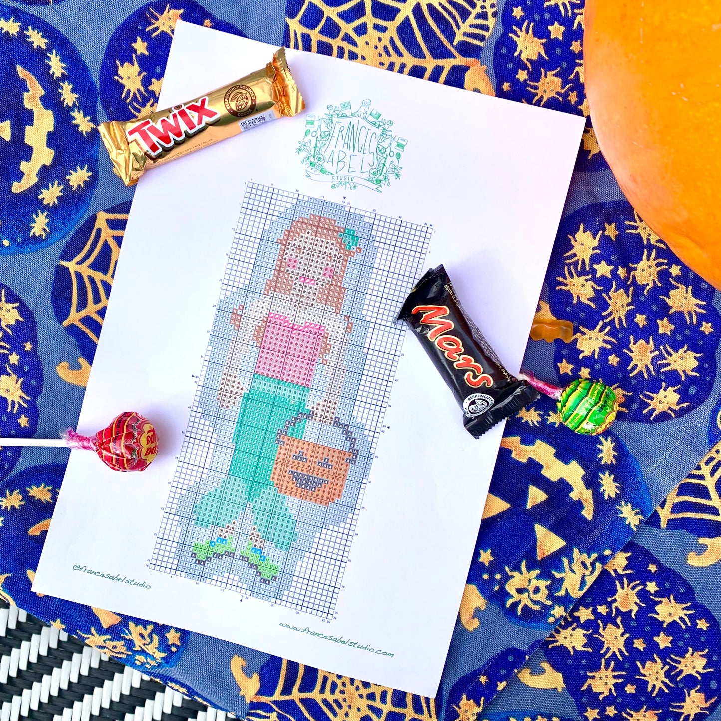 Trick or Treaters - Girl Mermaid CHART